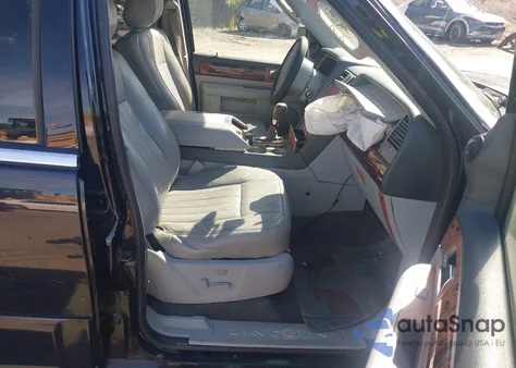 2004 Lincoln Navigator z USA, uszkodzony, nr VIN 5LMFU27R24LJ20474